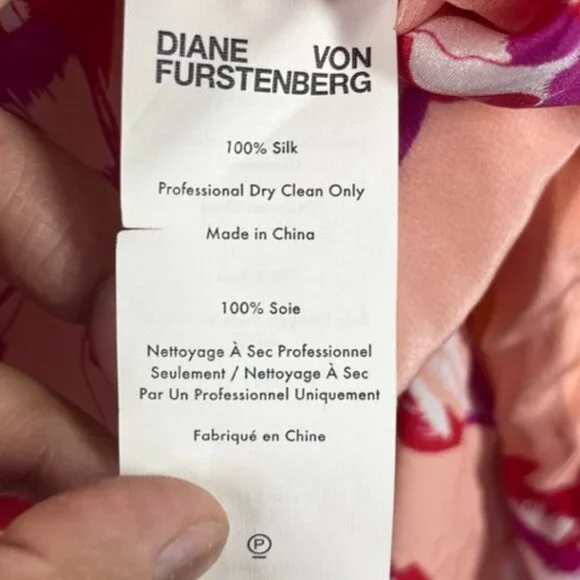 DVF Diane Von Furstenberg Wrap Blouse 100% Silk Floral Size Medium Pink Red Top - Picture 3 of 7